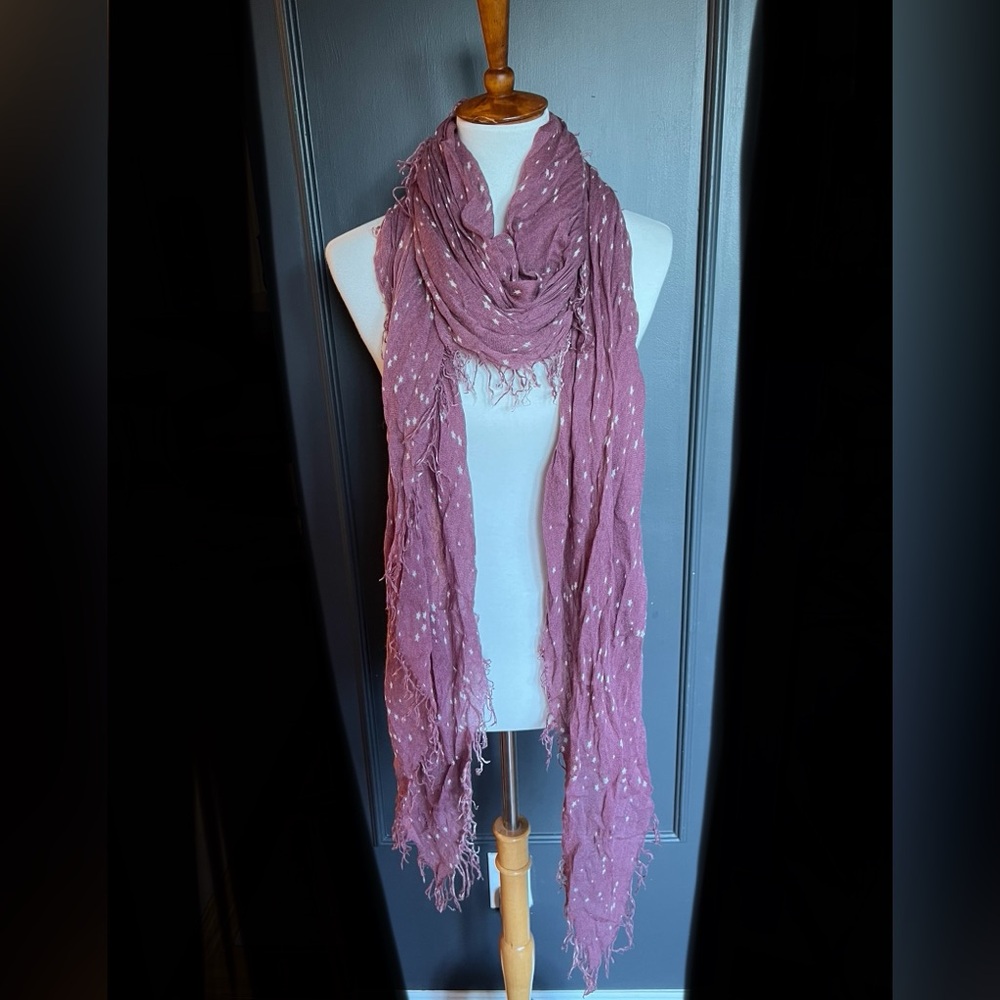 New Auth Chan Luu Star Print Cashmere Silk Scarf Color: Fig